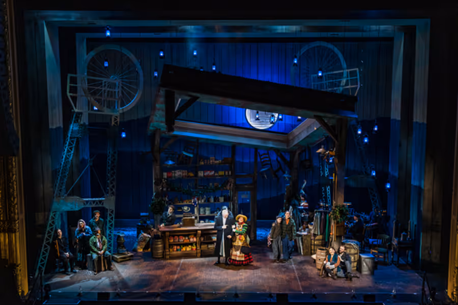 Photo Flash: First Look at the World Premiere of DOLLY PARTON'S SMOKY MOUNTAIN CHRISTMAS CAROL at Boston's Emerson Colonial Theatre Image
