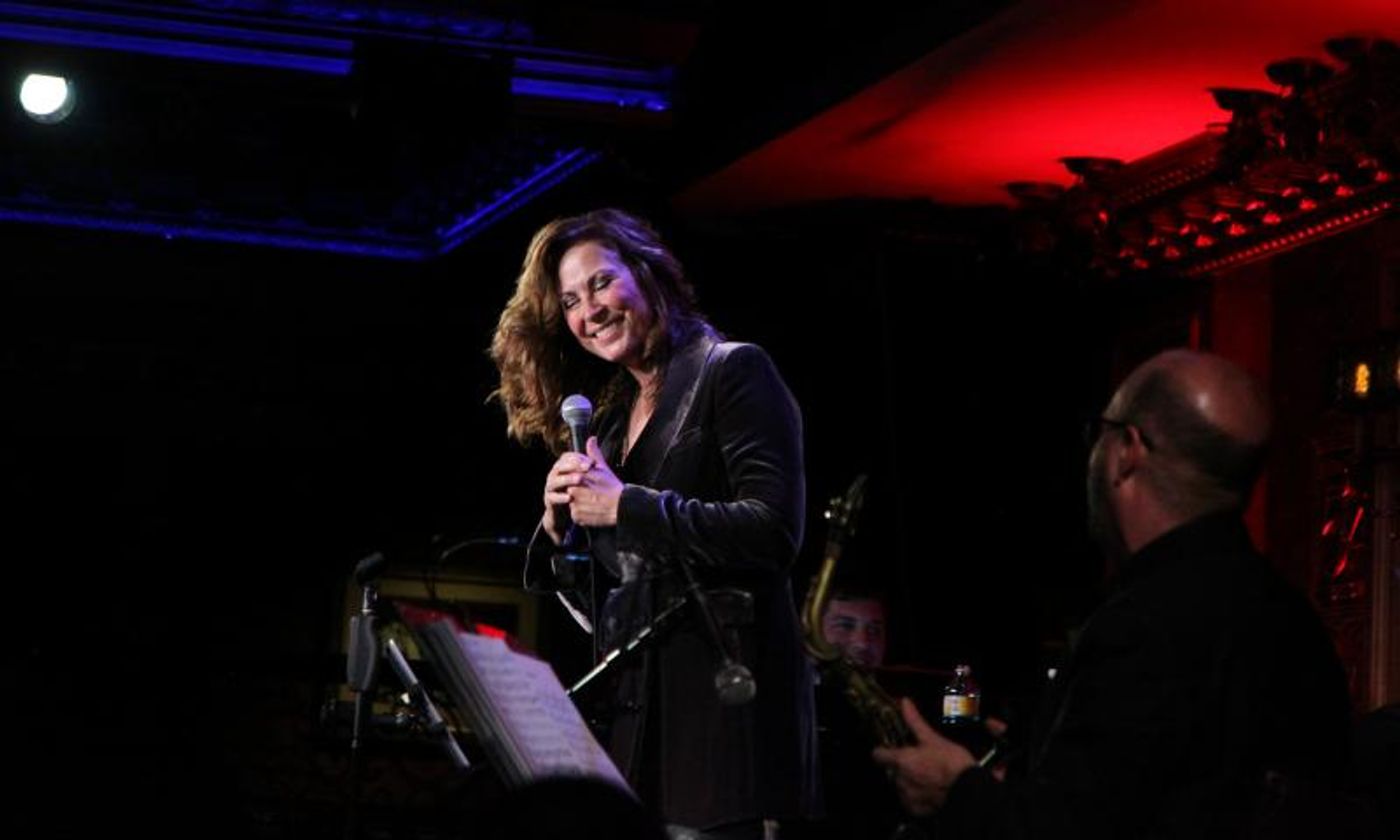Review: LINDA EDER Is Miraculous at 54 Below Review: LINDA EDER Is Miraculous at 54 Below Image