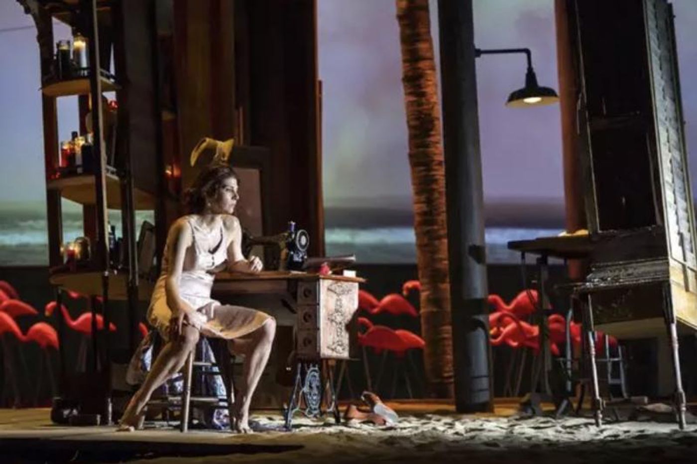 BWW Flashback: THE ROSE TATTOO Takes Final Broadway Bow Today  Image