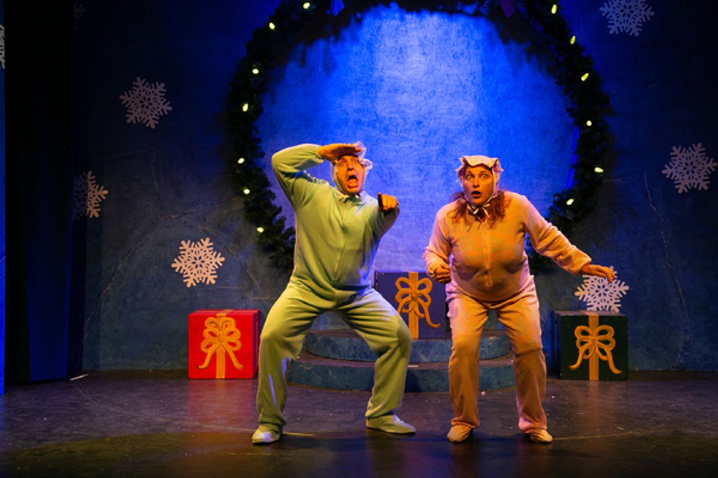 Photo Flash: First Look at TheatreWorks New Milford's WRECK THE HALLS Photo Flash: First Look at TheatreWorks New Milford's WRECK THE HALLS Image