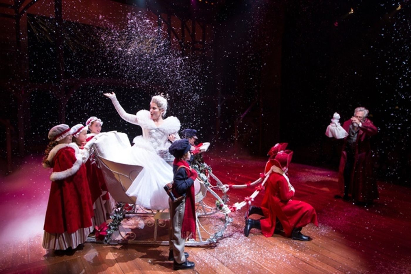 Photo Flash: A CHRISTMAS CAROL Rings In The Holidays At Hartford Stage  Image