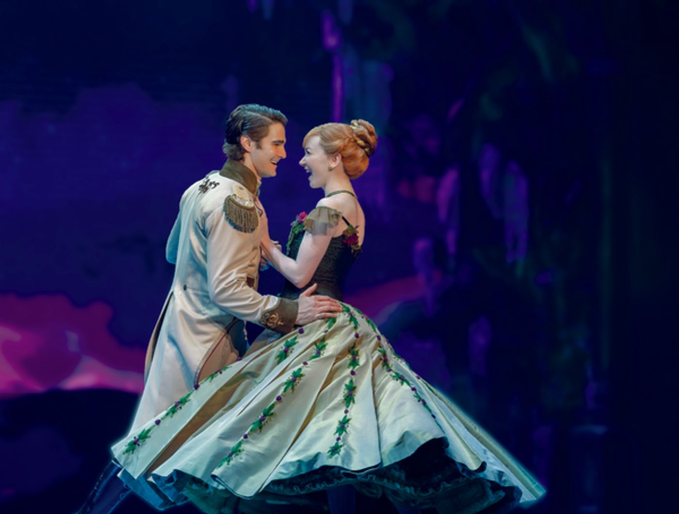 Photo Flash: Get A First Look At Caroline Bowman, Caroline Innerbichler And More In FROZEN On Tour  Image