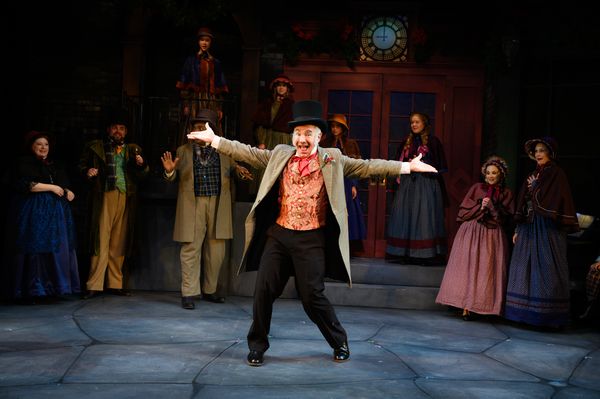 Photos: Check Out Production Photos for 42nd Street Moon's SCROOGE IN LOVE! — photo 7 of 9