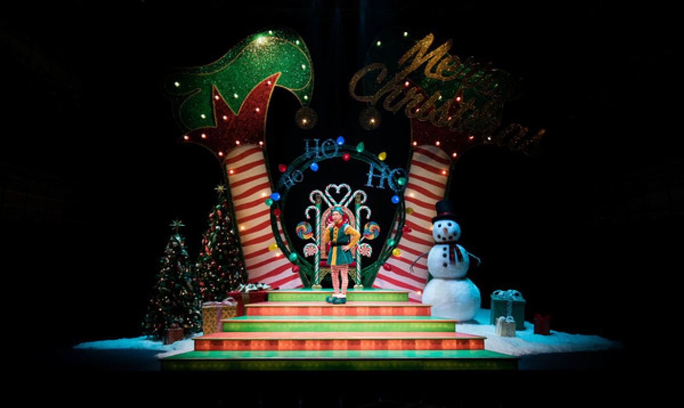 Photo Flash: Steven Strafford Stars In THE SANTALAND DIARIES At Goodman Theatre  Image