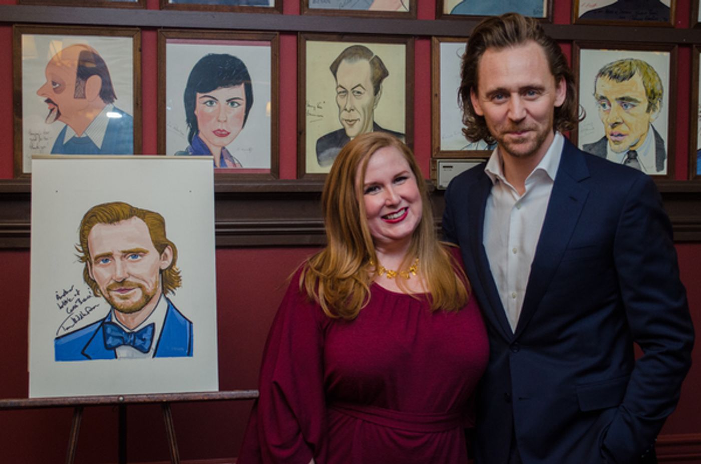 Photo Coverage: Tom Hiddleston Receives Portrait at Sardi's  Image