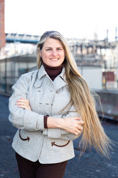 Bonnie Comley Photo