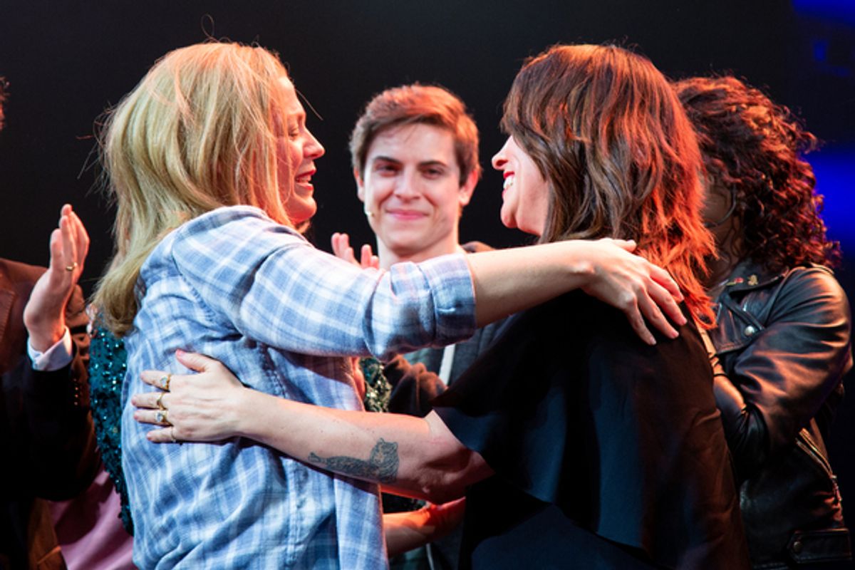 Elizabeth Stanley, Alanis Morissette at 