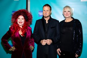 Kate Pierson, Keith Strickland, Cindy WIlson Photo