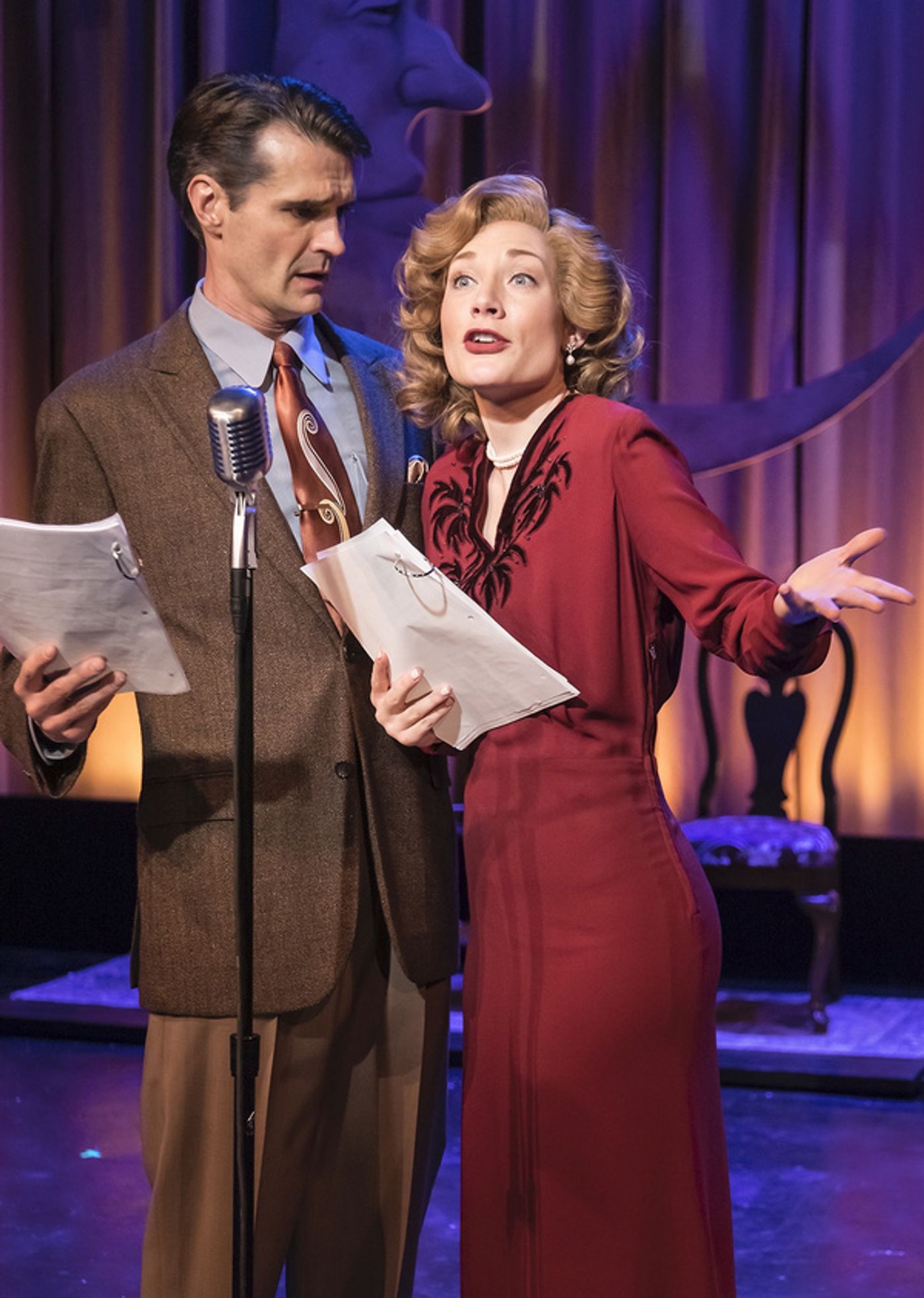 Photo Flash: First Look at Ensemble Theatre Company's IT'S A WONDERFUL LIFE: A LIVE RADIO PLAY  Image