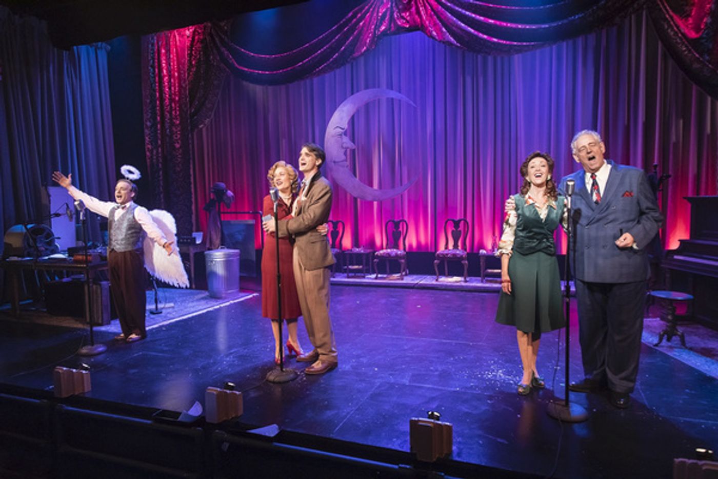 Photo Flash: First Look at Ensemble Theatre Company's IT'S A WONDERFUL LIFE: A LIVE RADIO PLAY  Image
