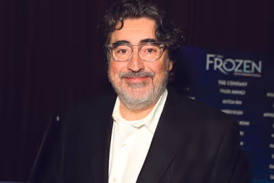 Alfred Molina Photo