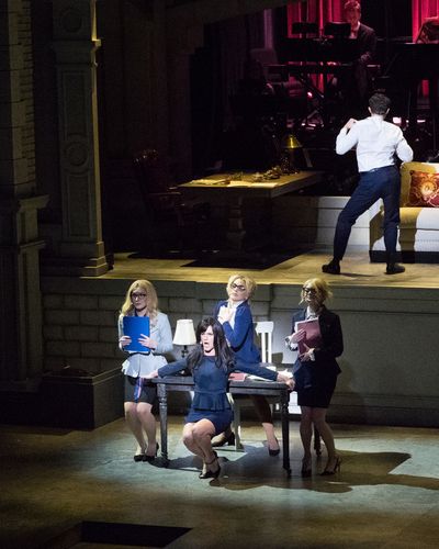 Aubrie Sellers, Carrie Manolakos, Tomasina Abate, Ruby Lewis, and John Battagliese Photo