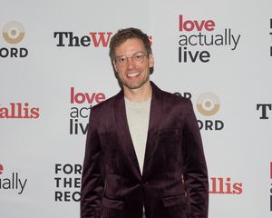 Barrett Foa @ BroadwayWorld Barrett Foa Photo