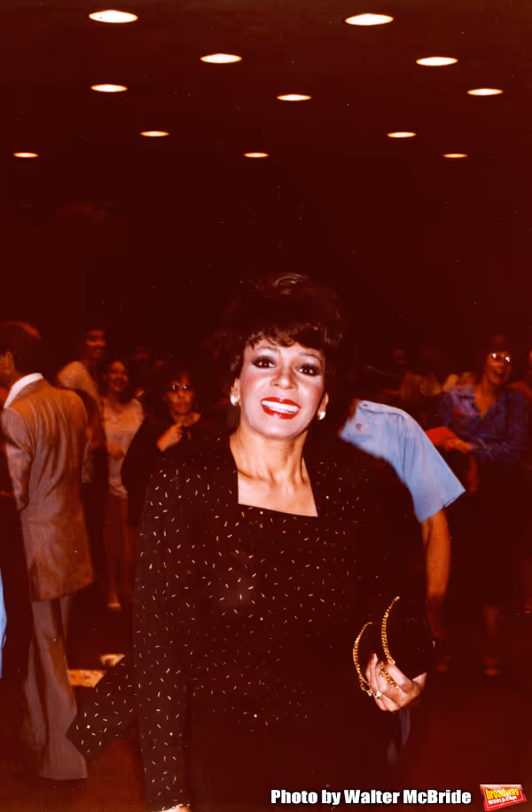 Shirley Bassey arriving for the Opening Night for ??Shirley Bassey on Broadway? Photo