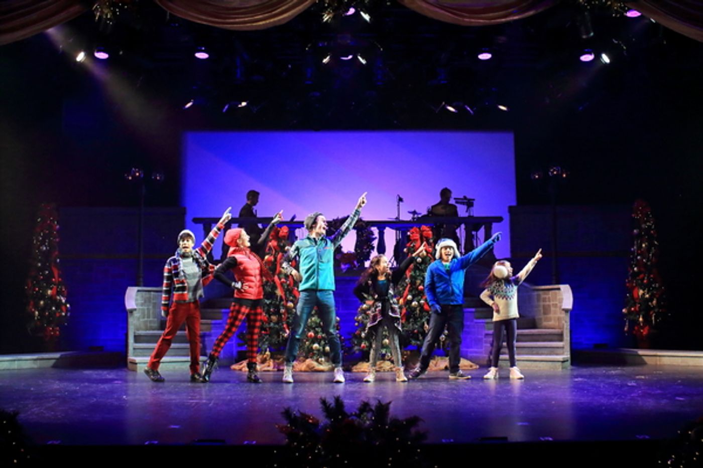 Photo Flash: Flat Rock Playhouse Presents A FLAT ROCK PLAYHOUSE CHRISTMAS  Image