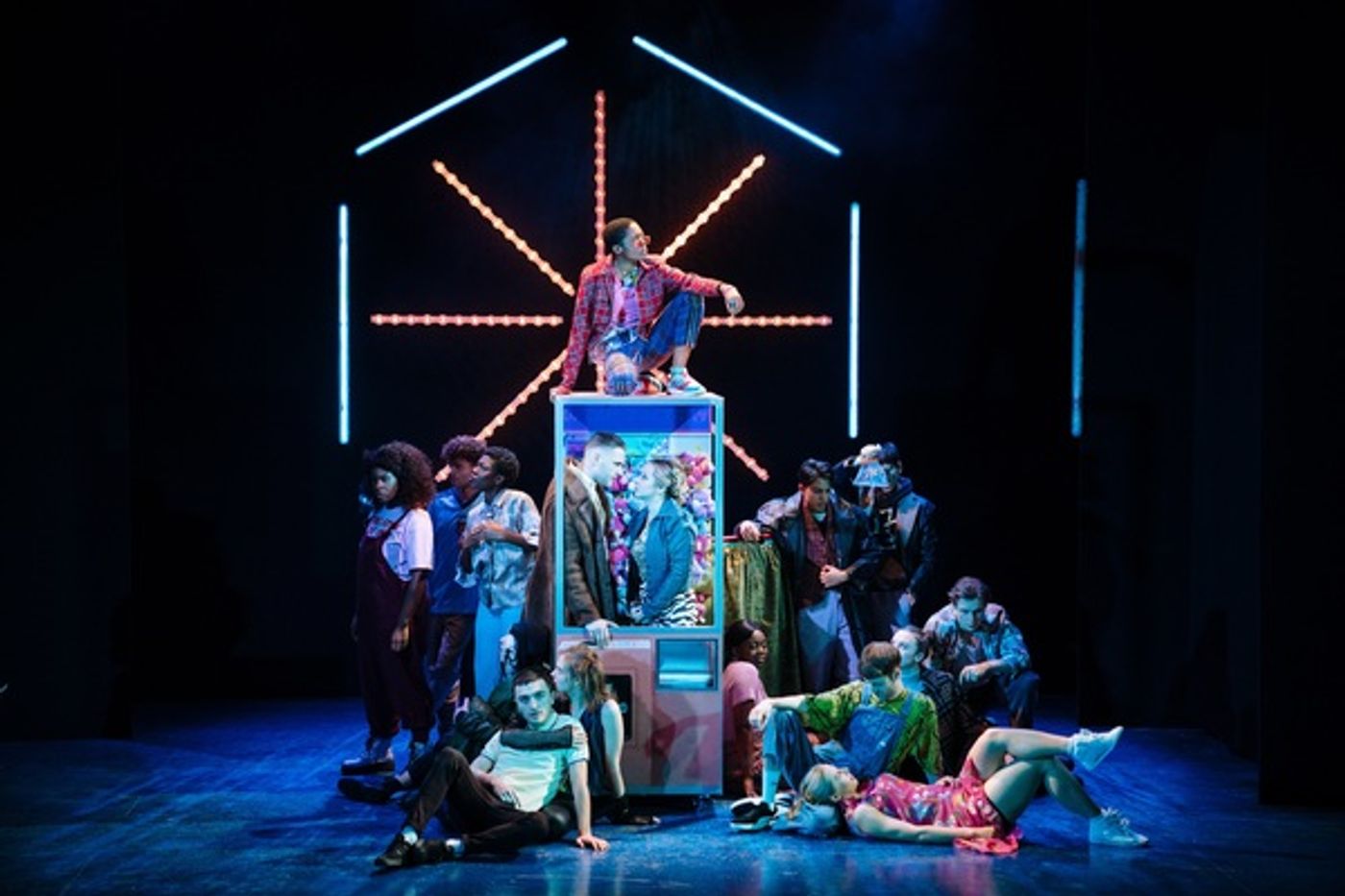 Photo Flash: First Look at A MIDSUMMER NIGHT'S DREAM at the Criterion Theatre  Image