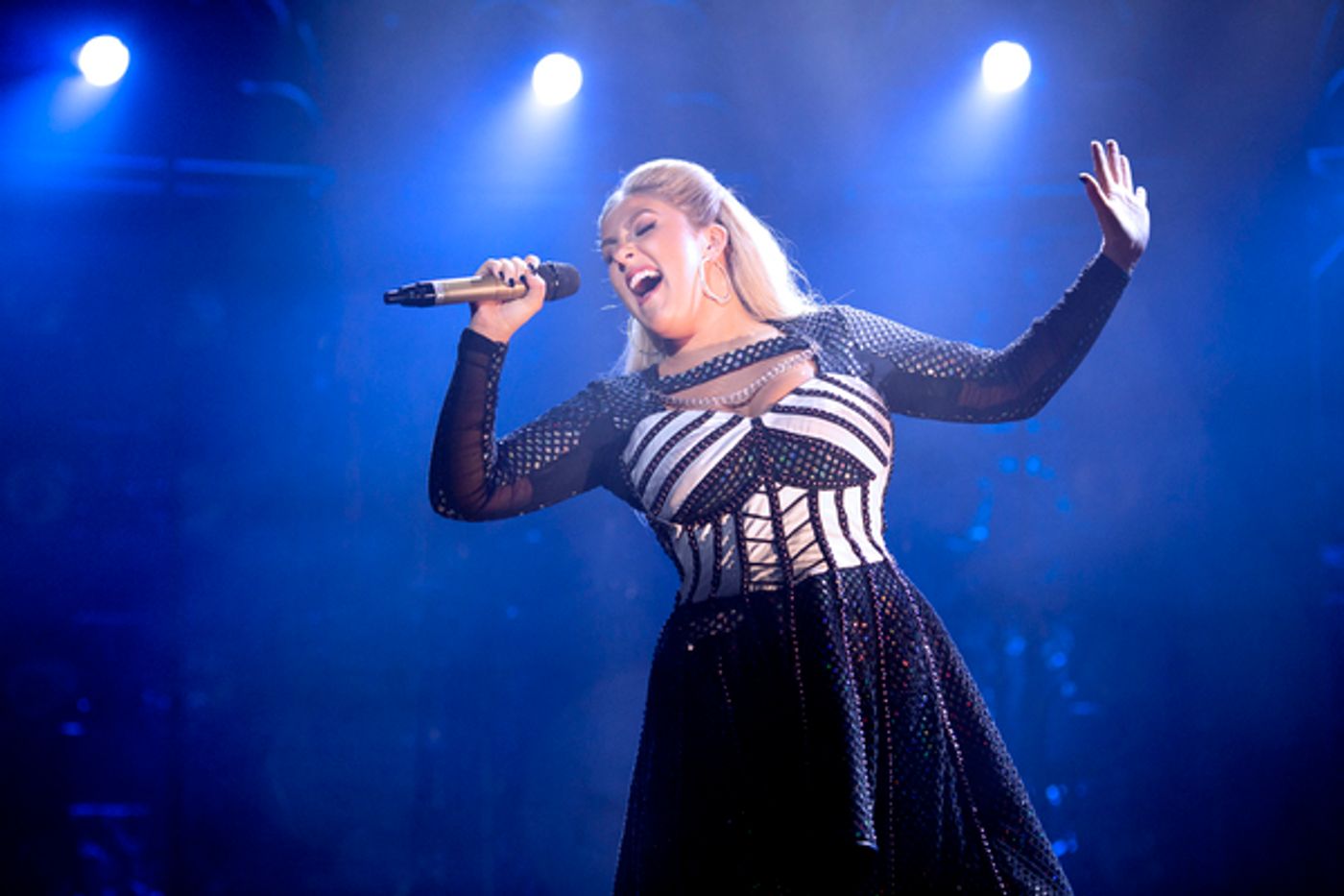 Photo Flash: Check Out New Photos of the West End Cast of SIX  Image