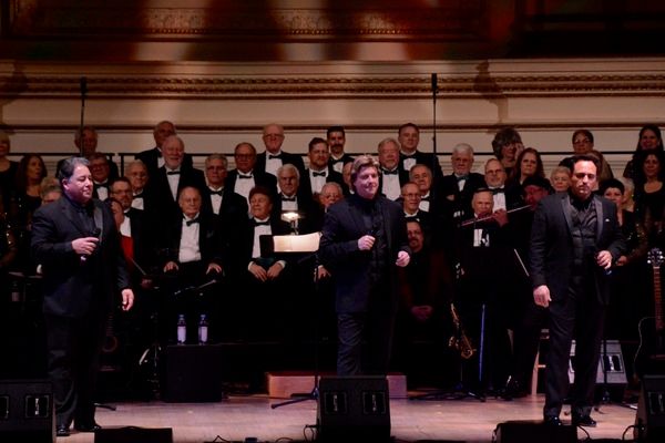 Photo Coverage: Andy Cooney Brings His Christmas Celebration to Carnegie Hall  Image