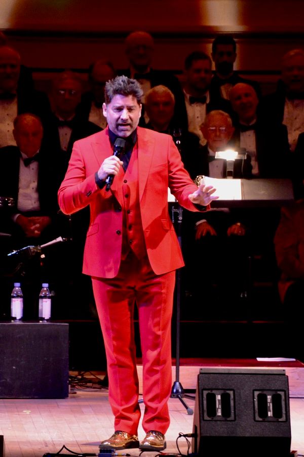 Photo Coverage: Andy Cooney Brings His Christmas Celebration to Carnegie Hall  Image