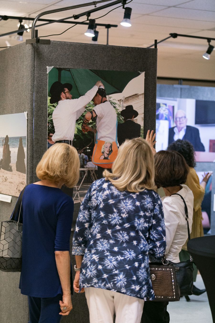 Photo Flash: Jewish Federation Celebrates Israeli Art, Culture and Cuisine at The Lighthouse ArtCenter Image