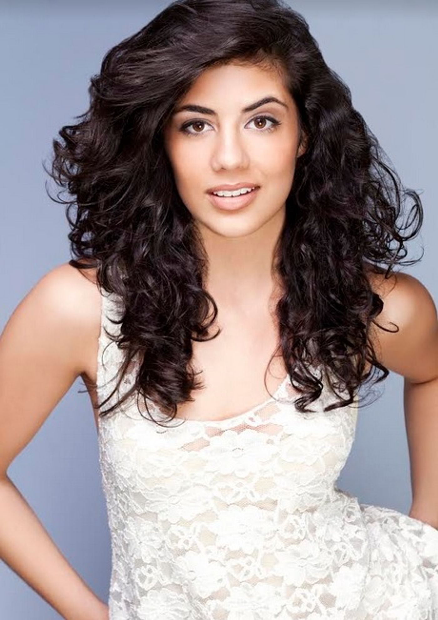 BWW Previews: LOCAL ACTRESS COMES HOME FOR HOLIDAYS AS ALADDIN SOARS INTO Straz Center For The Performing Arts BWW Previews: LOCAL ACTRESS COMES HOME FOR HOLIDAYS AS ALADDIN SOARS INTO Straz Center For The Performing Arts Image