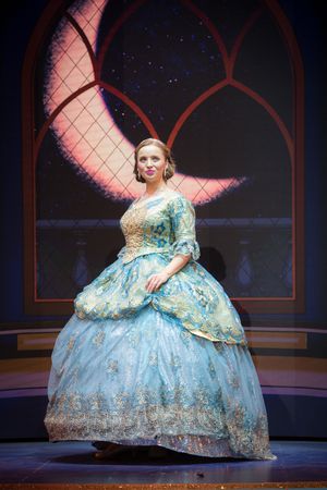 Grace Chapman @ BroadwayWorld Grace Chapman Photo