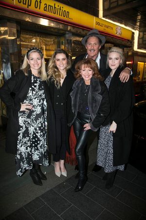 Caroline Sheen (Violet Newstead), Chelsea Halfpenny (Judy Bernly), Bonnie Langford (Roz Keith), David Hasselhoff (Franklin Hart Jr) and Natalie McQueen (Doralee Rhodes) @ BroadwayWorld Caroline Sheen (Violet Newstead), Chelsea Halfpenny (Judy Bernly), Bonnie Langford (R Photo
