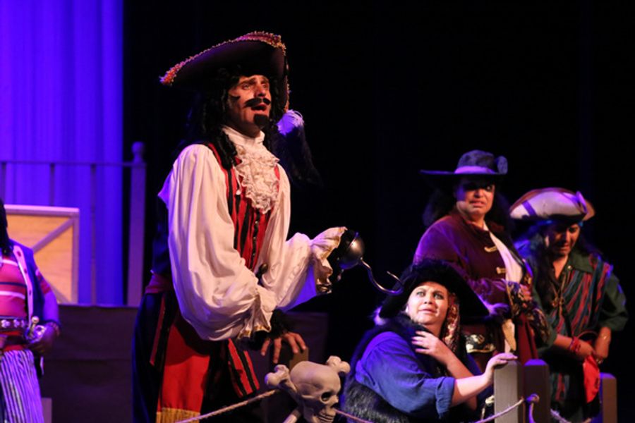Photo Flash: PETER PAN Takes Flight At The Uptown Theater Image