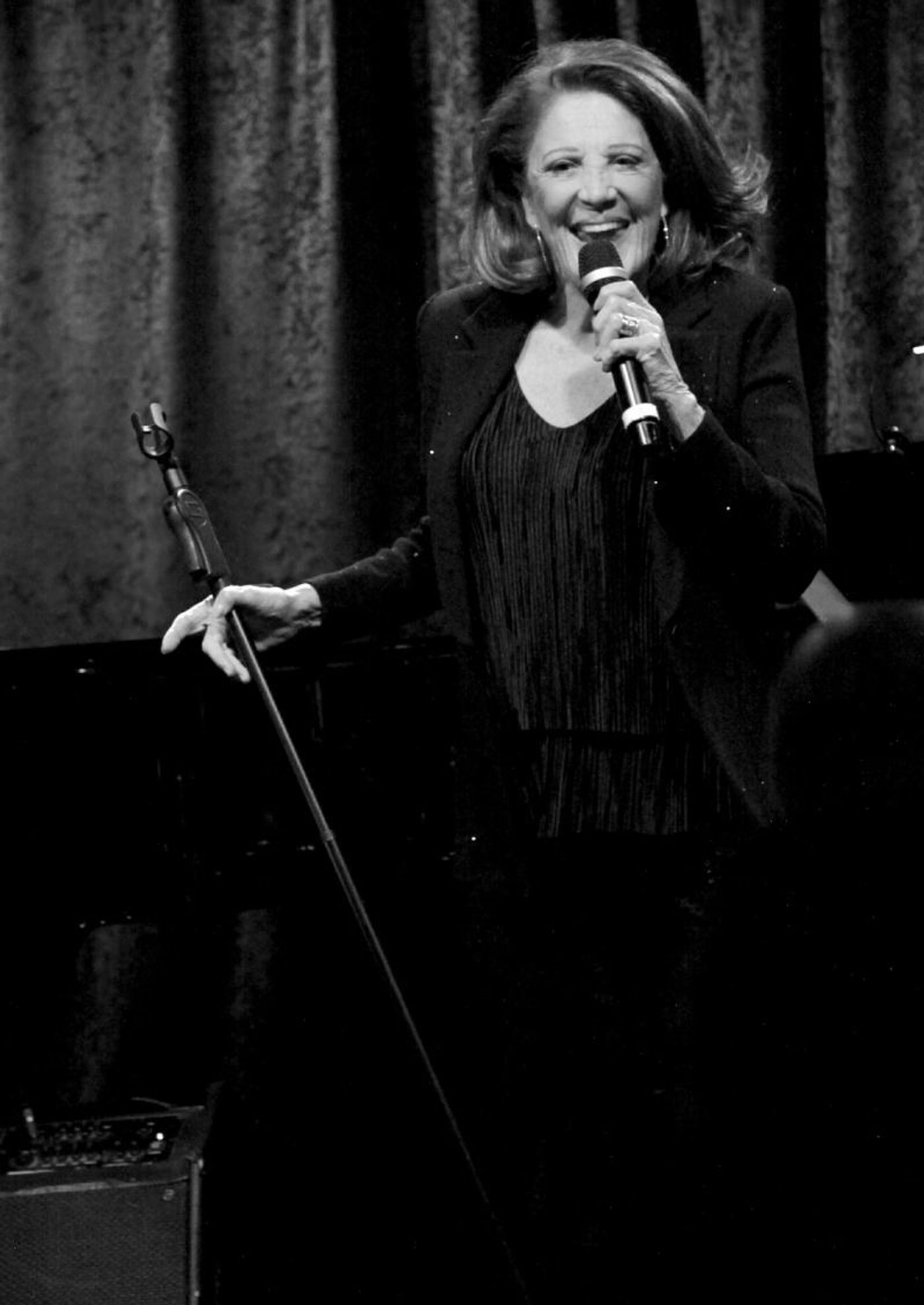 Review: Linda Lavin Lives it Up in NO MORE BLUES! at The Birdland Theater  Image