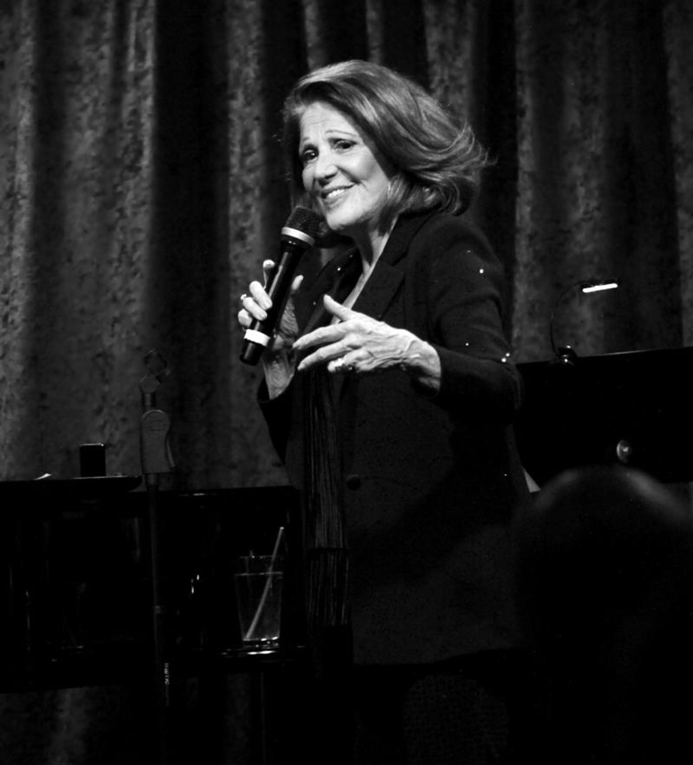 Review: Linda Lavin Lives it Up in NO MORE BLUES! at The Birdland Theater  Image