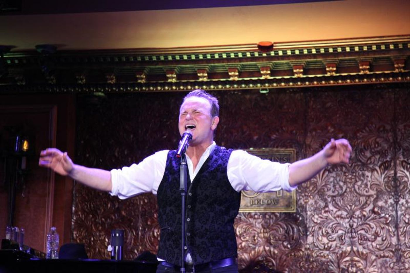 Review: SAM HARRIS Makes Triumphant Return to 54 Below  Image