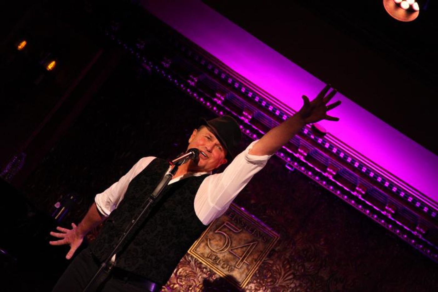 Review: SAM HARRIS Makes Triumphant Return to 54 Below  Image