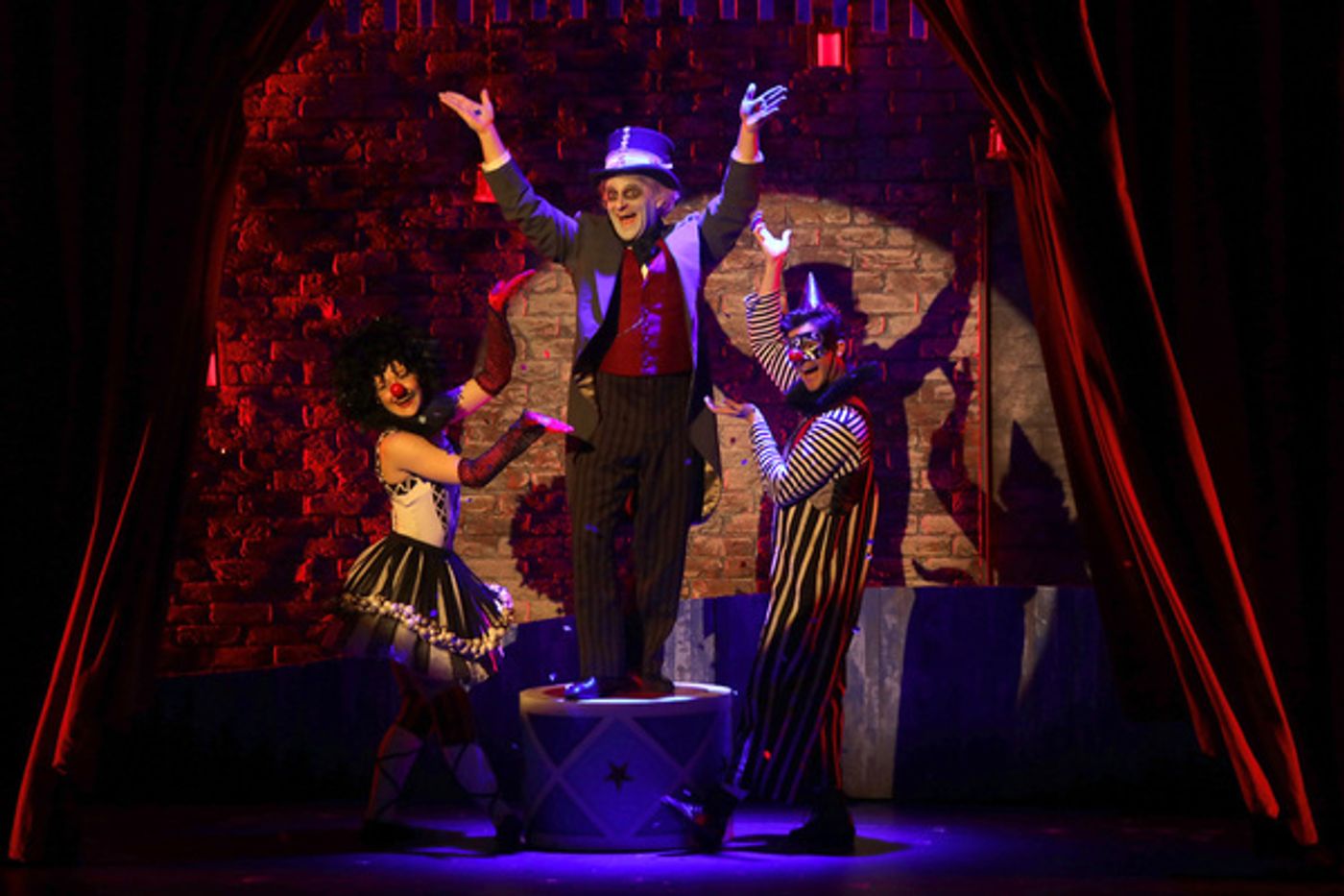 Photo Flash: Take a Look at Photos From A CONNECTICUT CHRISTMAS CAROL At Goodspeed Musicals  Image