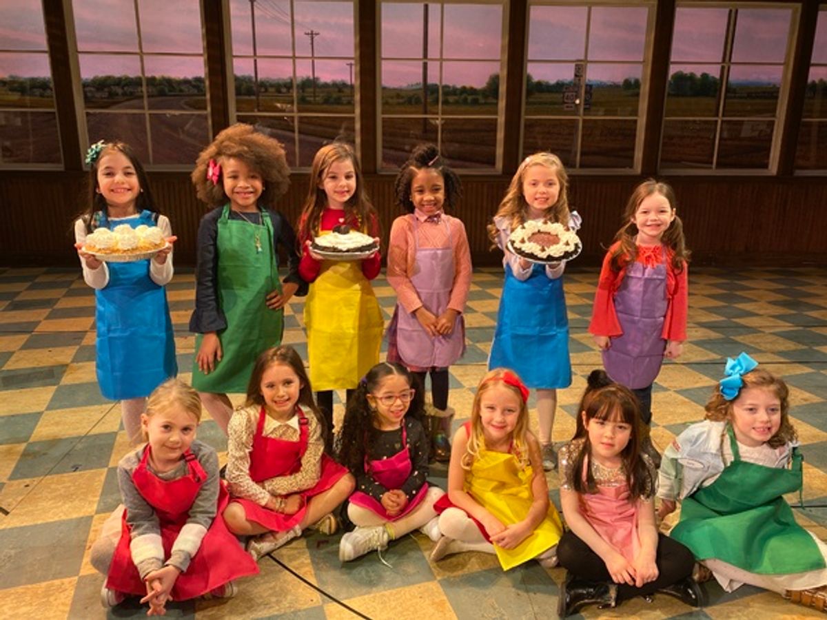 Mariam Bedigan, London Skye Gilliam, Victoria Collett, Raigan Olivia
Newton-Saunders, Cate Elefante, Delaney Quinn
Riley Summer Perler, Everleigh Rotunno, Sophia Rodriguez, Regan
Ciccarelli, Scarlett Sher, Tess Murphy at 