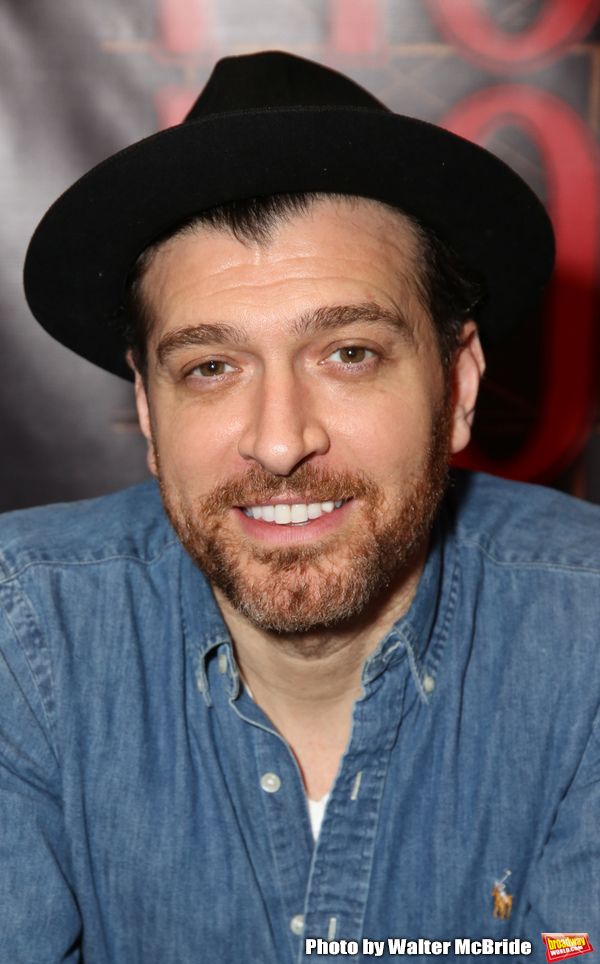 Photos: MOULIN ROUGE! Celebrates Vinyl Release With a Signing — photo 17 of 28
