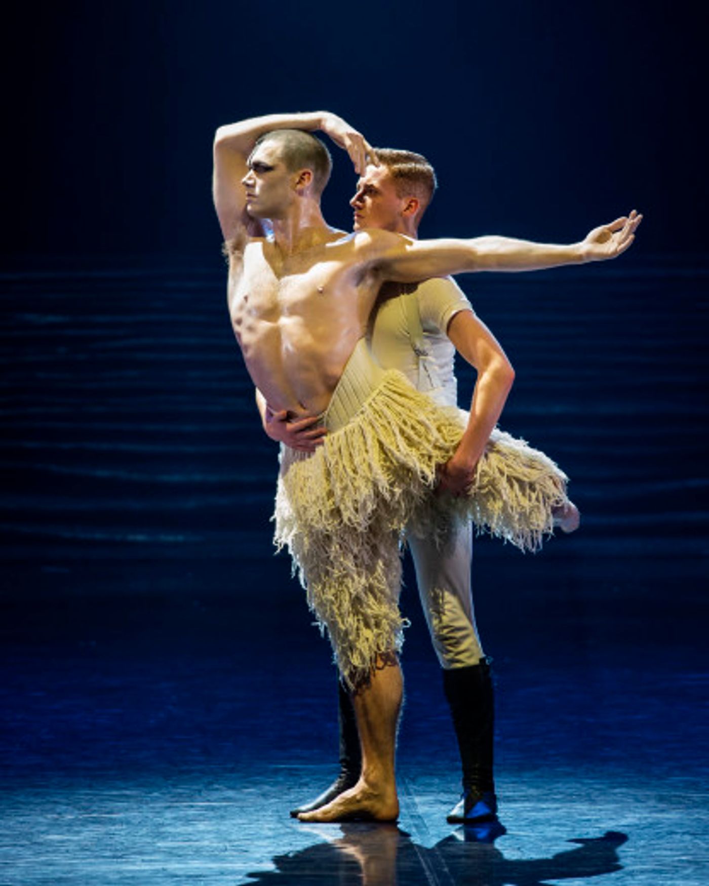 The New Adventures Production of Matthew Bourne's SWAN LAKE Turned the Tides of Ballet at The Ahmanson  Image
