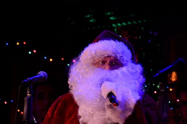 Photo Coverage: Inside the 12th Annual Joe Iconis Christmas Extravaganza at Feinstein's/54 Below  Image