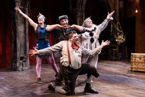  Anthony Courser as Henry Gilfoil, Leah Urzendowski as Nellie Reed; Jay Torrence as R Photo