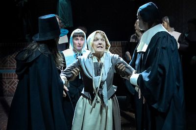 Owen Campbell (Stan), Elissa Beth Stebbins, Pamela Reed, and Adrian Roberts Photo