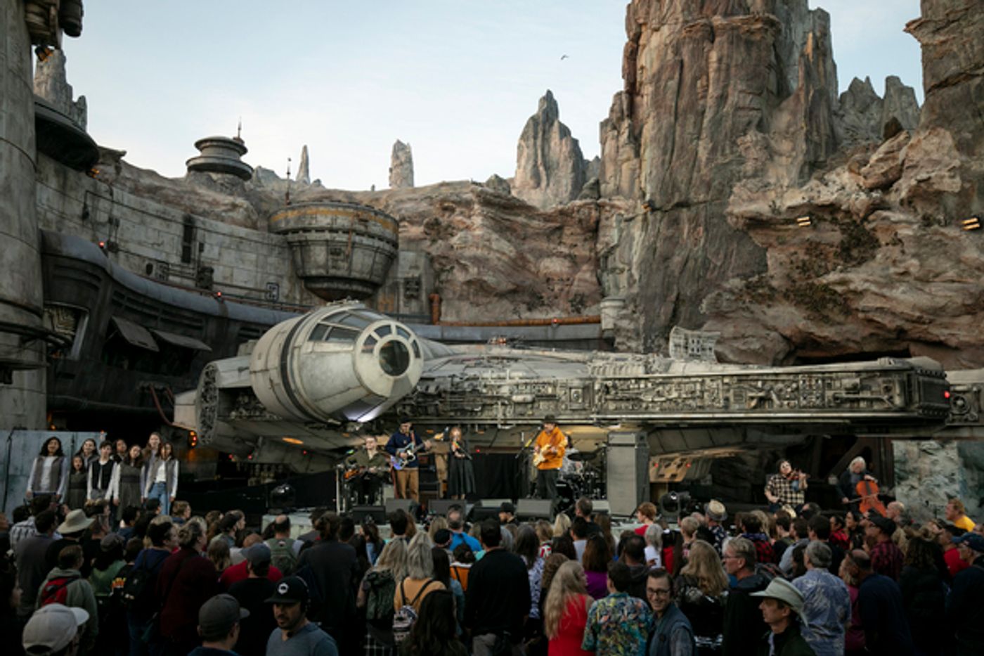 Photo Flash: DISNEY PARKS MAGICAL CHRISTMAS DAY PARADE Airs Wednesday, December 25 Photo Flash: DISNEY PARKS MAGICAL CHRISTMAS DAY PARADE Airs Wednesday, December 25 Image