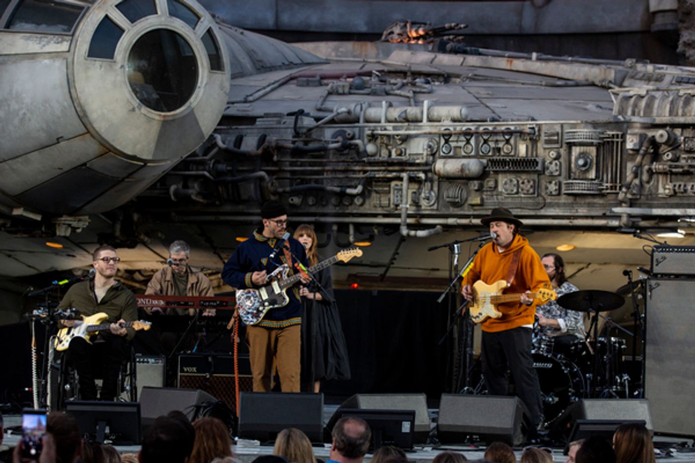 Photo Flash: DISNEY PARKS MAGICAL CHRISTMAS DAY PARADE Airs Wednesday, December 25 Photo Flash: DISNEY PARKS MAGICAL CHRISTMAS DAY PARADE Airs Wednesday, December 25 Image