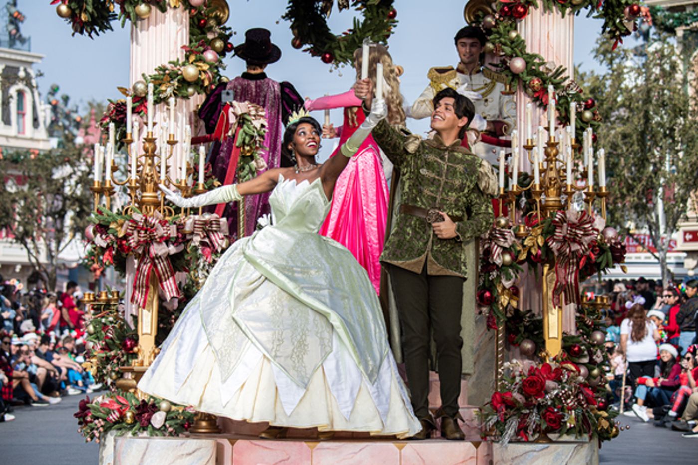 Photo Flash: DISNEY PARKS MAGICAL CHRISTMAS DAY PARADE Airs Wednesday, December 25 Photo Flash: DISNEY PARKS MAGICAL CHRISTMAS DAY PARADE Airs Wednesday, December 25 Image