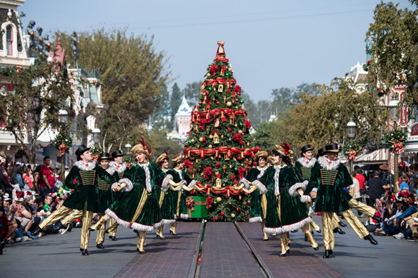 Photo Flash: DISNEY PARKS MAGICAL CHRISTMAS DAY PARADE Airs Wednesday, December 25 Photo Flash: DISNEY PARKS MAGICAL CHRISTMAS DAY PARADE Airs Wednesday, December 25 Image