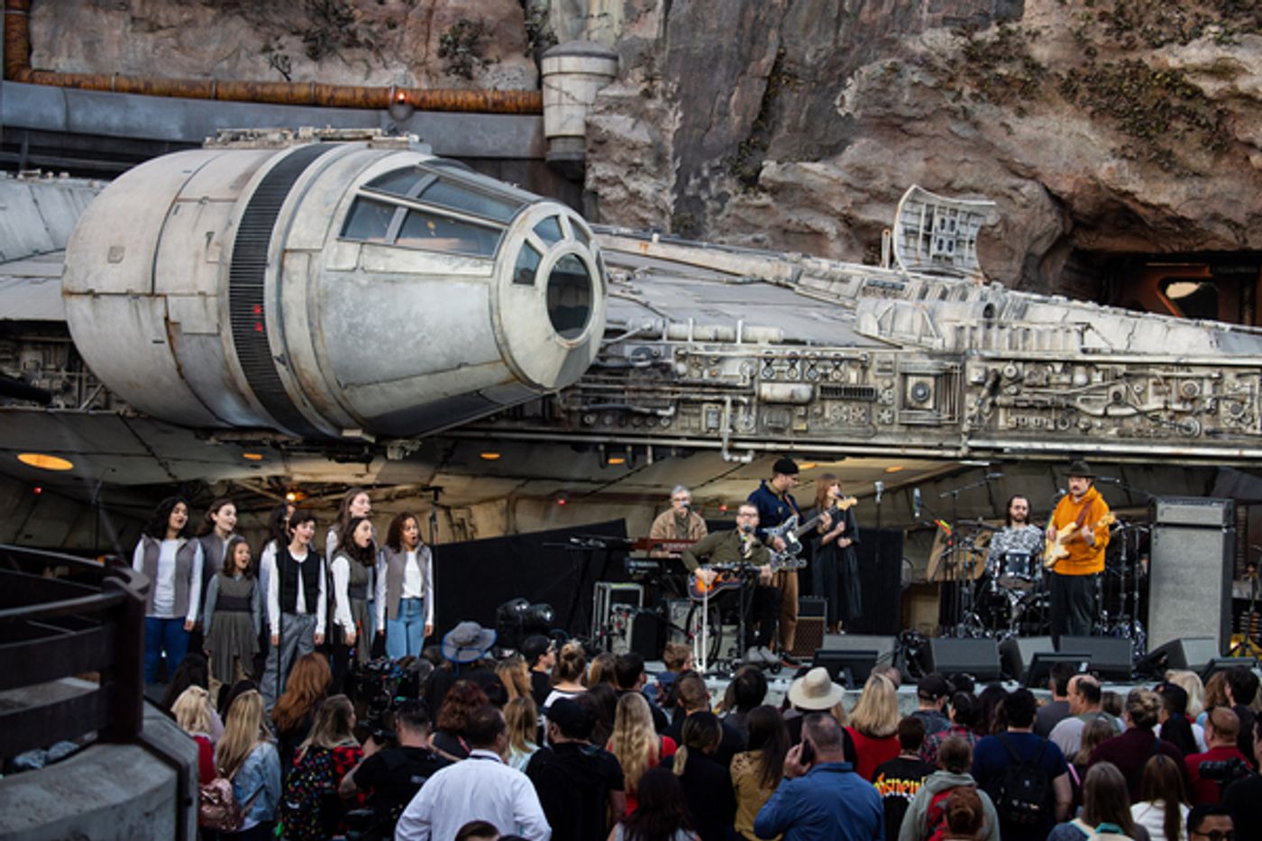 Photo Flash: DISNEY PARKS MAGICAL CHRISTMAS DAY PARADE Airs Wednesday, December 25 Photo Flash: DISNEY PARKS MAGICAL CHRISTMAS DAY PARADE Airs Wednesday, December 25 Image