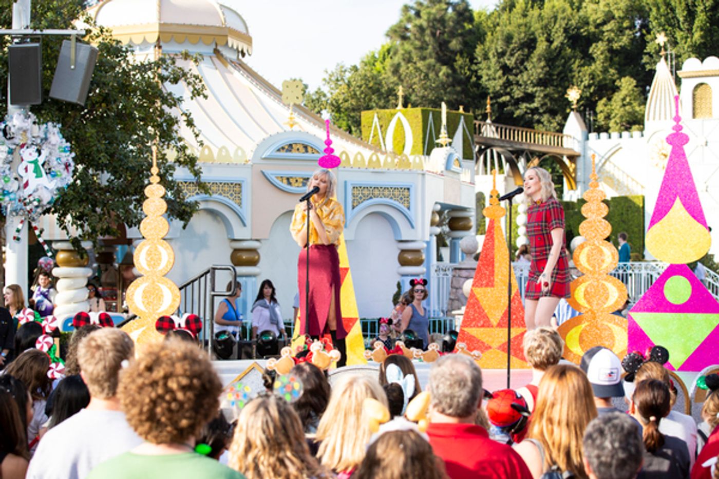 Photo Flash: DISNEY PARKS MAGICAL CHRISTMAS DAY PARADE Airs Wednesday, December 25 Photo Flash: DISNEY PARKS MAGICAL CHRISTMAS DAY PARADE Airs Wednesday, December 25 Image