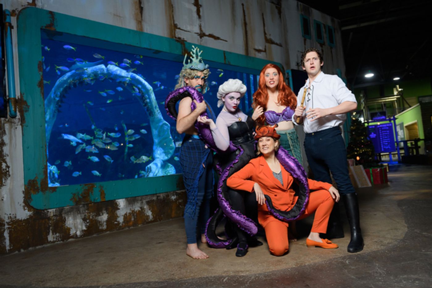 Photo Flash: The Cast of Birmingham Hippodromes UNFORTUNATE Goes Shark Diving at Bear Grylls Adventure  Image