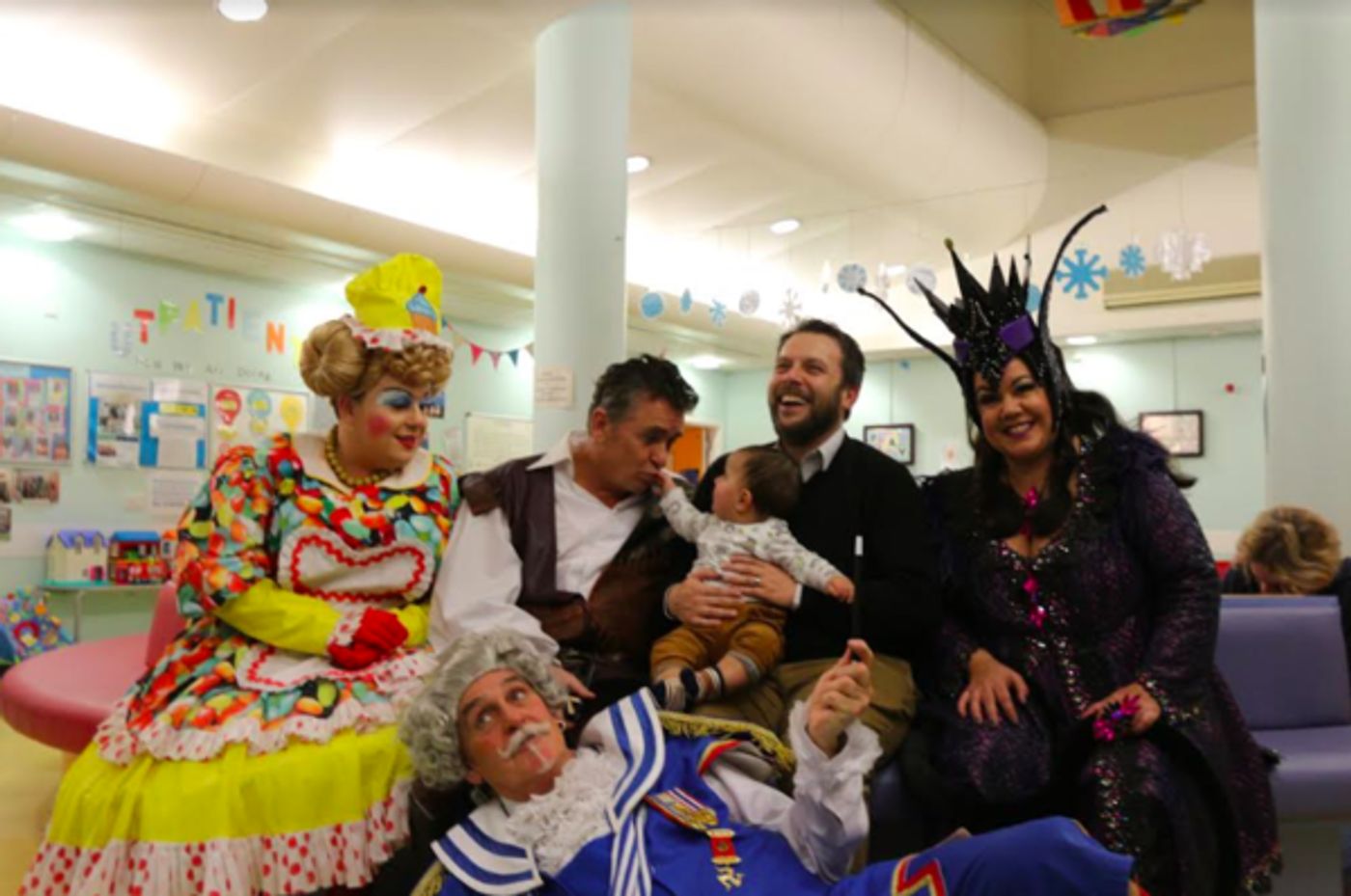 Photo Flash: Panto Stars Visit Patients At Bristol Children's Hospital This Christmas Photo Flash: Panto Stars Visit Patients At Bristol Children's Hospital This Christmas Image