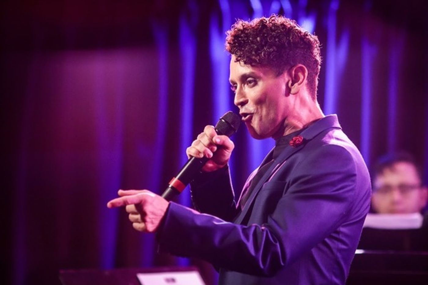 Photo Flash: Lesli Margherita, Mario Cantone and More at MICHAEL LONGORIA'S HOLIDAY HOP CONCERT  Image