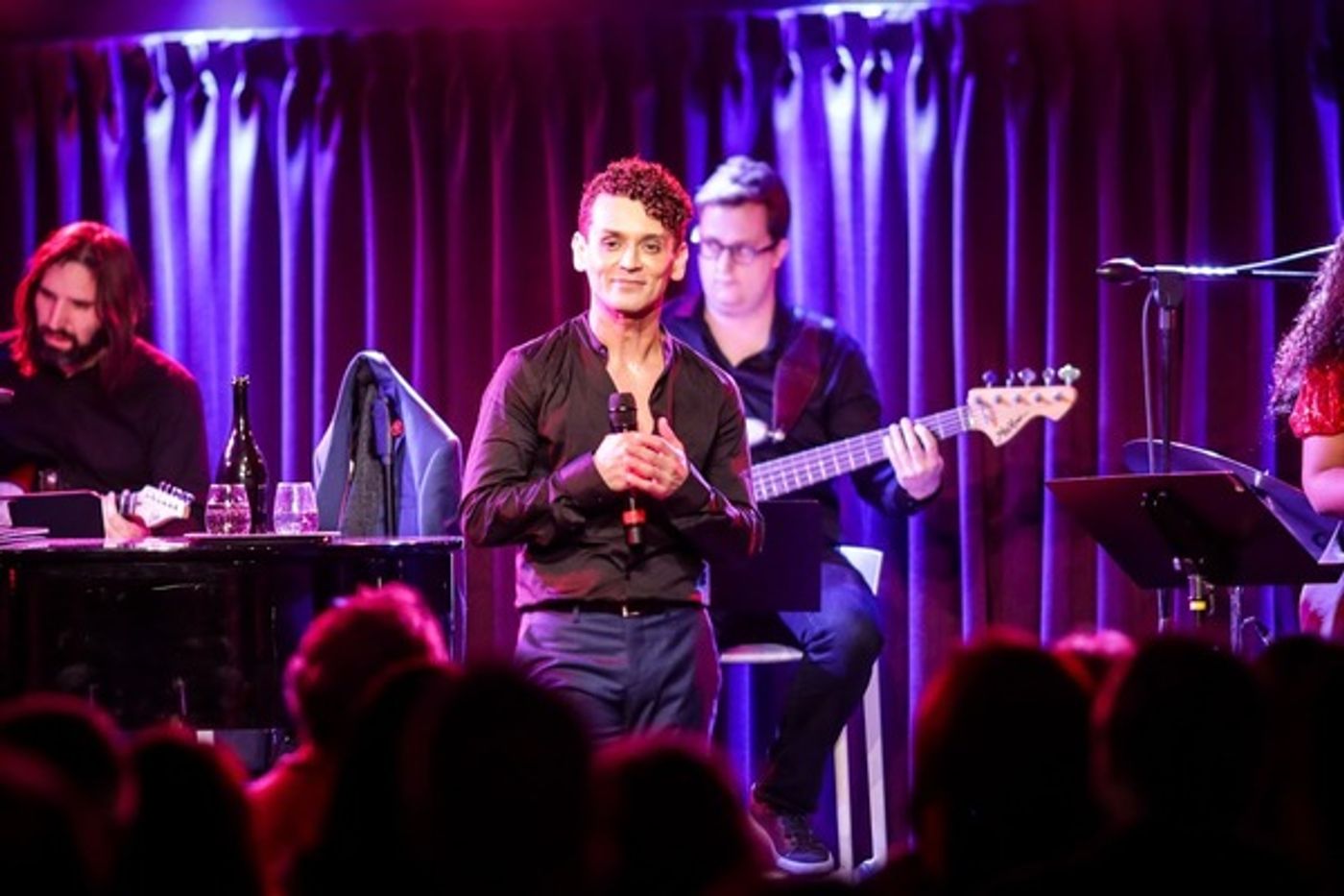 Photo Flash: Lesli Margherita, Mario Cantone and More at MICHAEL LONGORIA'S HOLIDAY HOP CONCERT  Image