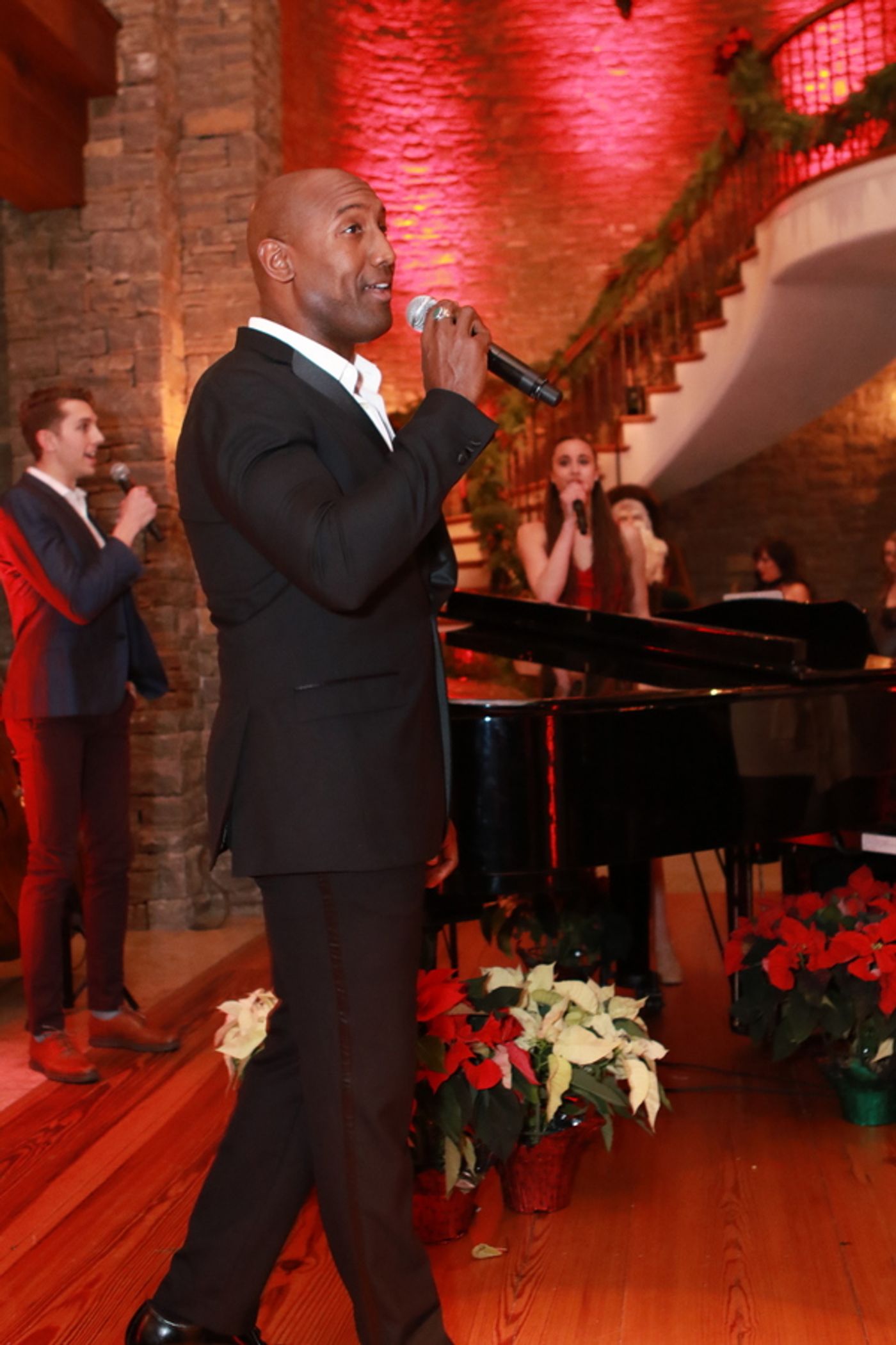 Photo Flash: Rachel Potter, Ryann Redmond and More at MERRY & BRIGHT Celebration  Image